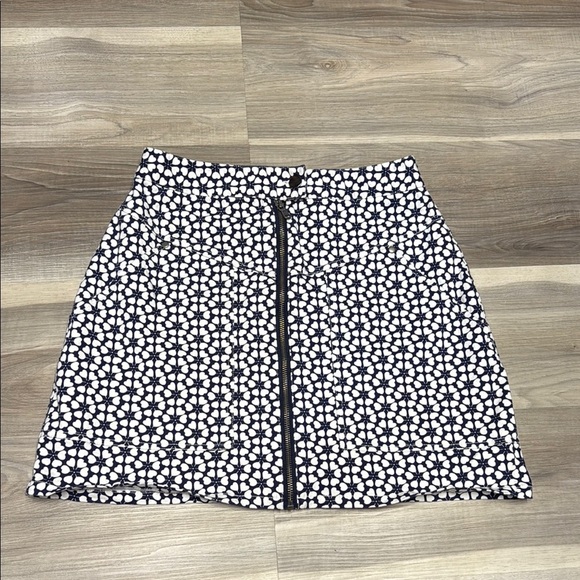 🏴 Rebecca Minkoff Black and White A-Line Mini Skirt size 8 - Picture 1 of 6